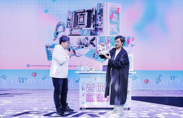 三剑齐发 华硕主板新品惊艳ROG DAY 2025