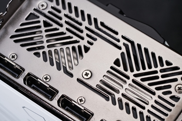颠覆次世代游戏体验！索泰RTX 5080天启OC显卡