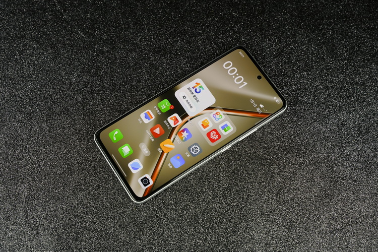 OPPO K12s首测：大电池长续航也能更时尚、更能打