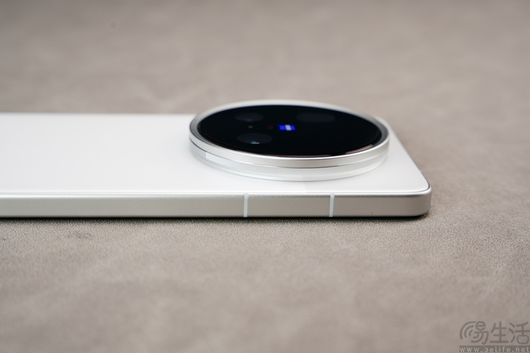 vivo X200 Ultra专项测试：全大底“V单”，颠覆行业常识