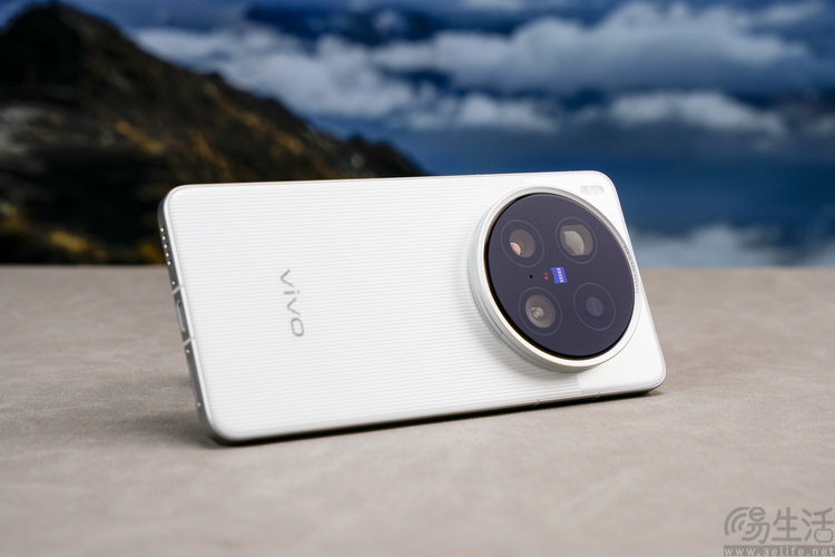 vivo X200 Ultra专项测试：全大底“V单”，颠覆行业常识