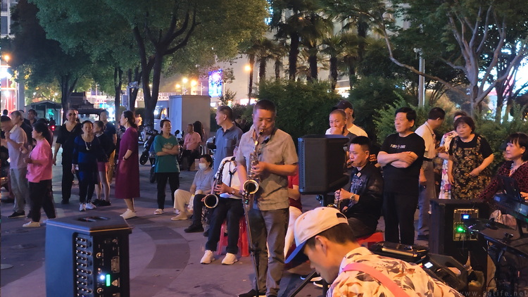 vivo X200 Ultra专项测试：全大底“V单”，颠覆行业常识