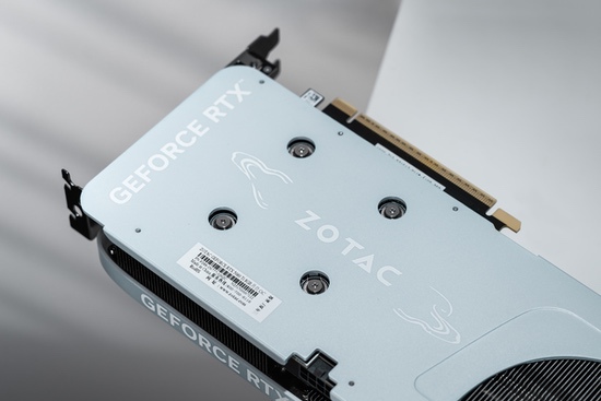 国风美学、显卡白月光，索泰RTX 5060 Ti月白OC显卡上市！