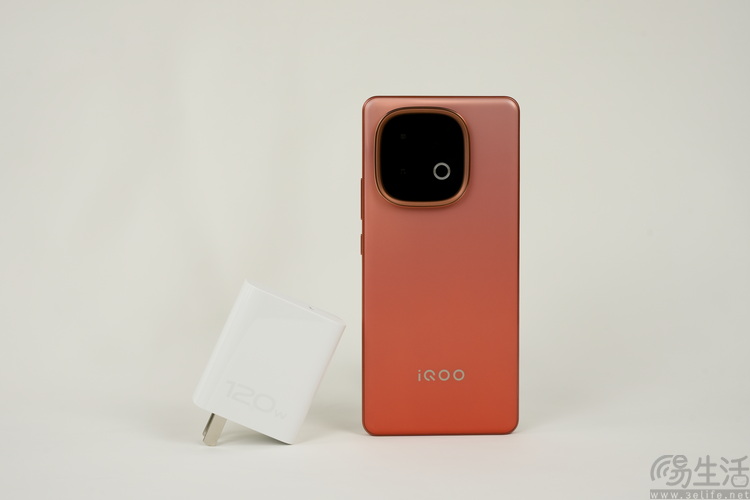 iQOO Z10 Turbo Pro评测：次旗舰也有差异化体验