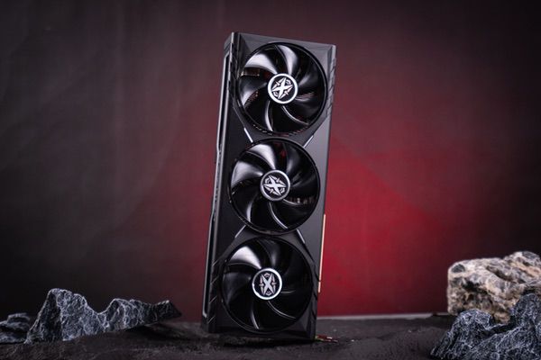 《死域：Rogue》耕升RTX  5070Ti炫光·超OC求生之旅