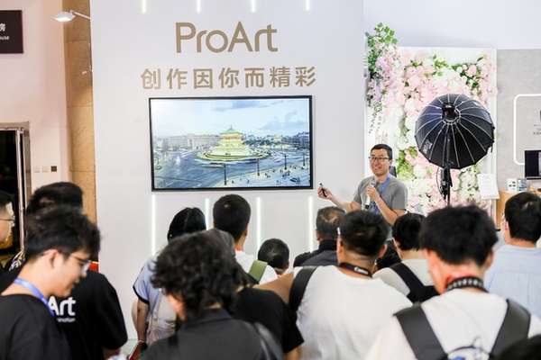 华硕ProArt专业显示器闪耀2025 P&E展，充分诠释影像与科技融合