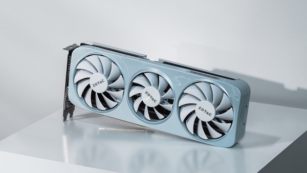 索泰GeForce RTX 5060 显卡上市：热门游戏超百帧畅玩