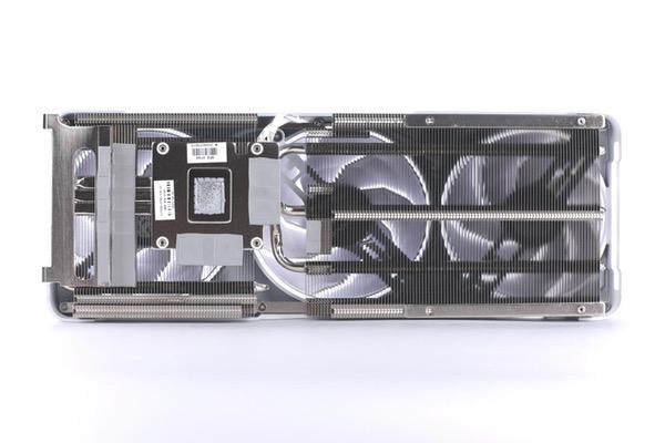 甜品新选择|影驰RTX 5060金属大师白金版OC评测