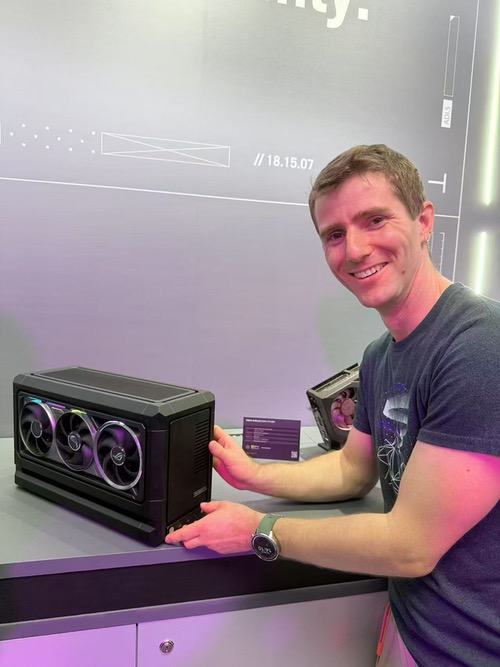 聚焦COMPUTEX 2025 华硕主板创11项超频新纪录