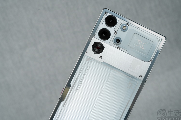 红魔10S Pro+评测：真·游戏手机，打假“性能旗舰”