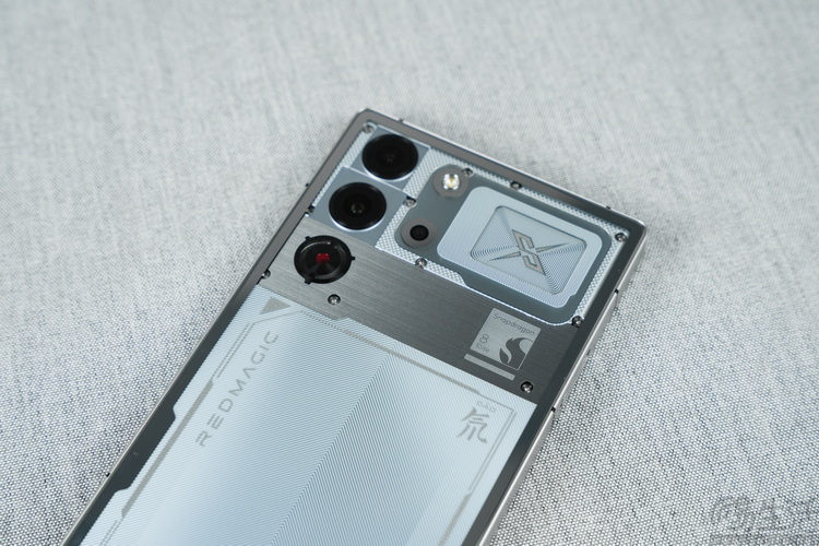 红魔10S Pro+评测：真·游戏手机，打假“性能旗舰”