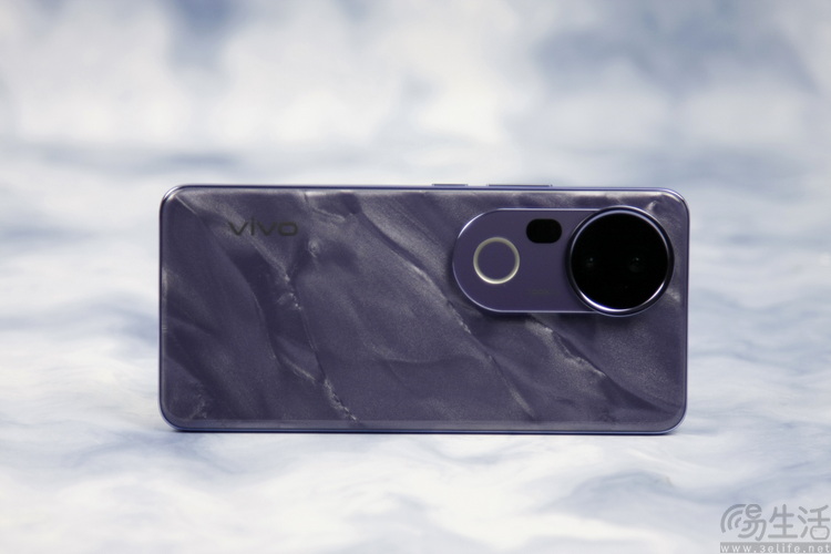 vivo S30系列首发评测：多彩、好玩，还特别能打