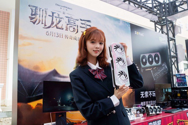 索泰×《新·驯龙高手》云南财经大学校园行圆满落幕