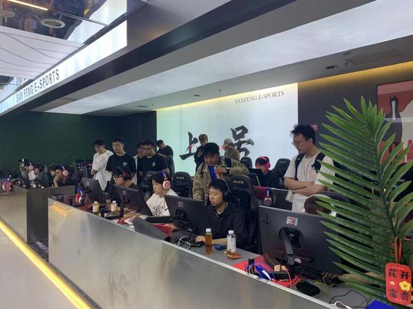 《反恐精英2》燃战今夏！耕升全国网咖夏季巡回赛半程回顾