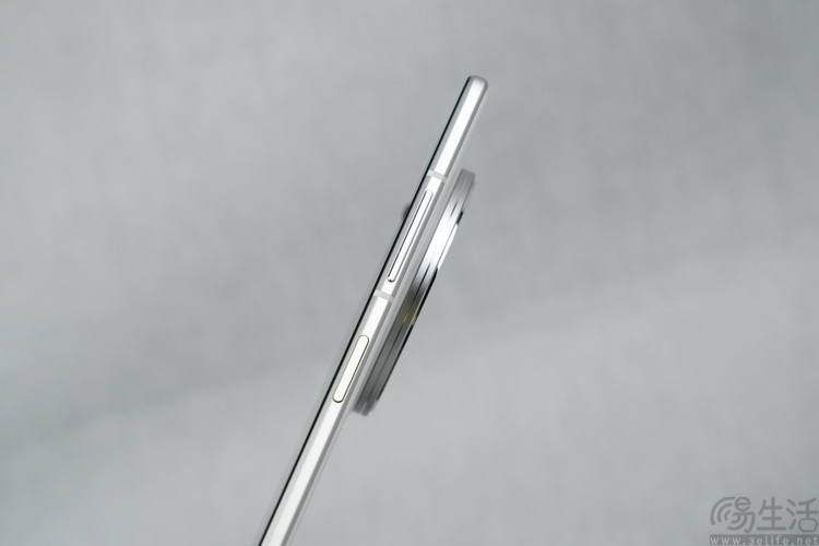 vivo X Fold 5评测：更薄、更亲民，但确实更强了