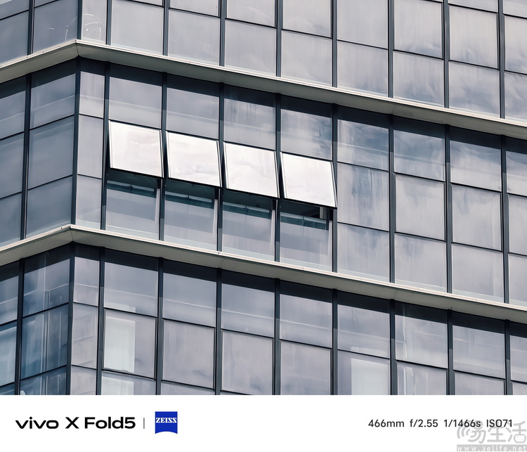vivo X Fold 5评测：更薄、更亲民，但确实更强了