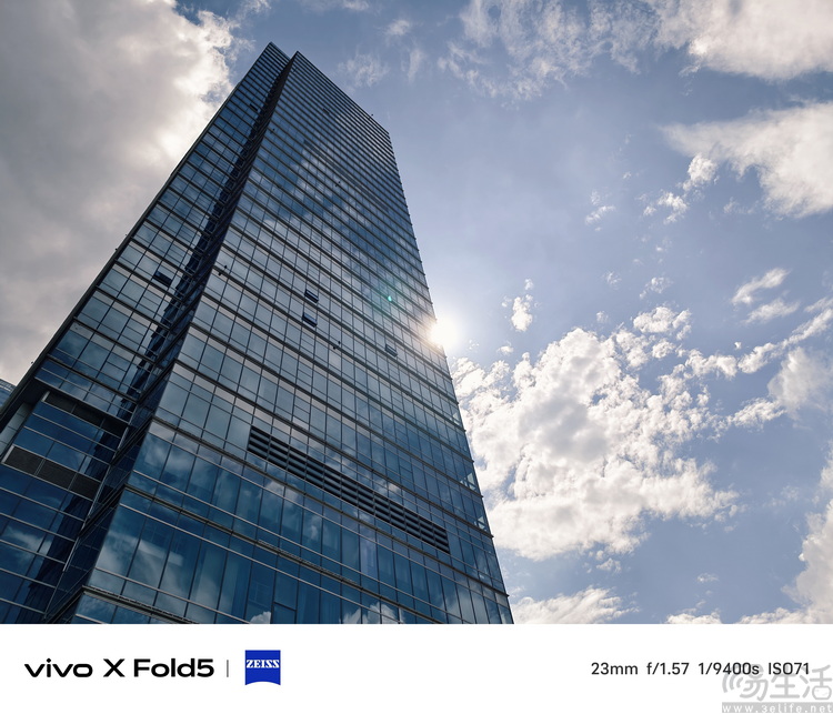 vivo X Fold 5评测：更薄、更亲民，但确实更强了