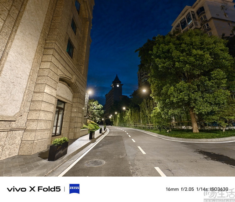 vivo X Fold 5评测：更薄、更亲民，但确实更强了