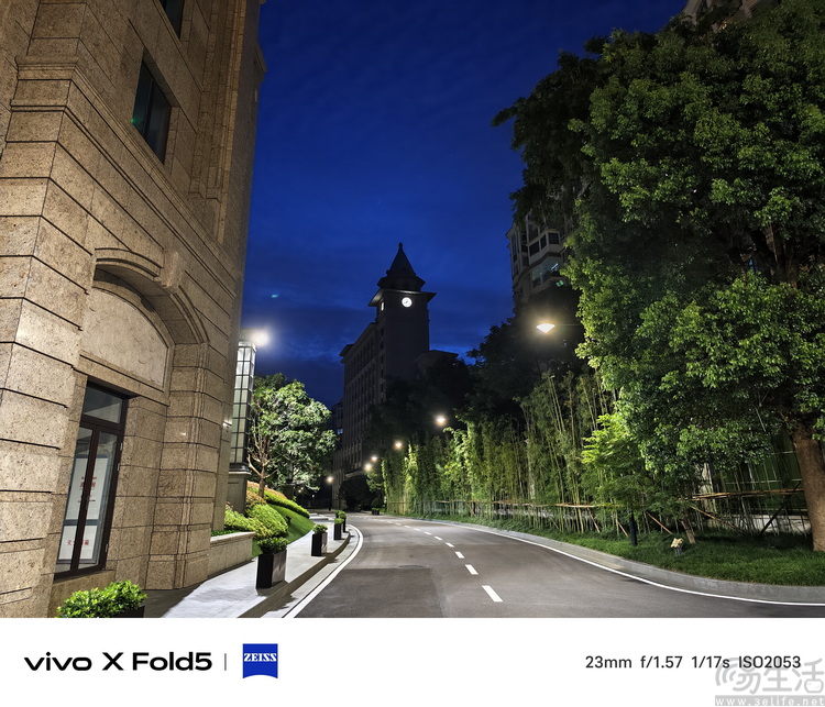 vivo X Fold 5评测：更薄、更亲民，但确实更强了