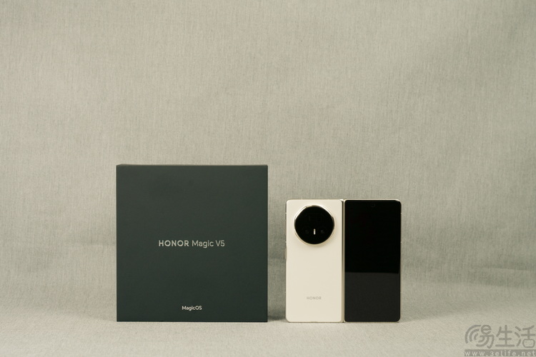荣耀Magic V5评测：既薄又强，重新定义AI旗舰大折叠