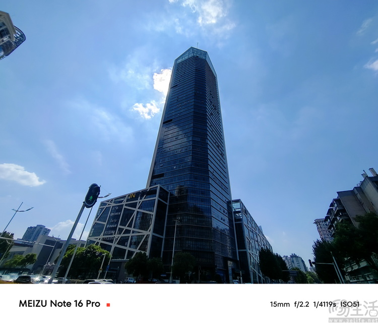 魅族Note16系列实测：外观豪华的全民手机
