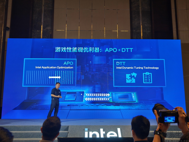 用“AI高静”颠覆传统游戏本，Intel下了一步大棋
