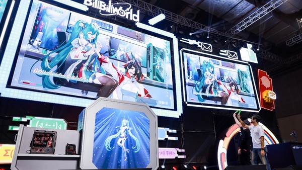 破次元梦幻联动来袭！ROG×初音未来联名显卡信仰发布