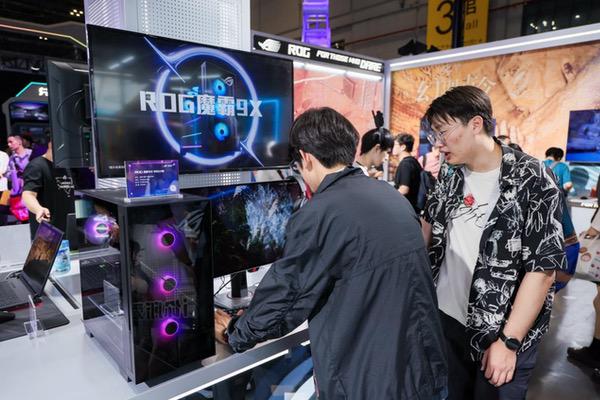 硬核狂欢！ROG高性能台式机燃爆BW 2025