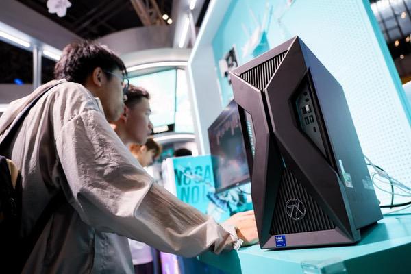 硬核狂欢！ROG高性能台式机燃爆BW 2025