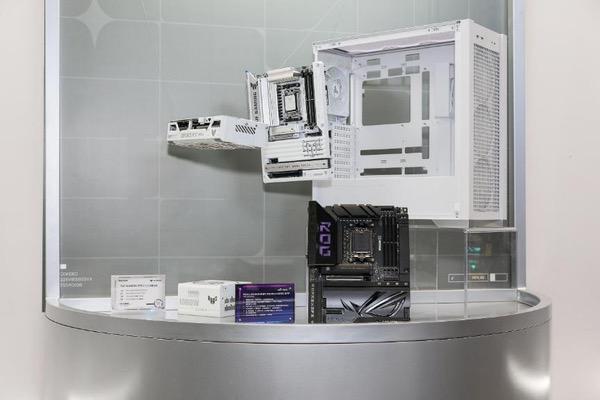 华硕主板撼动BW2025 ROG玩+乐园引玩家狂欢