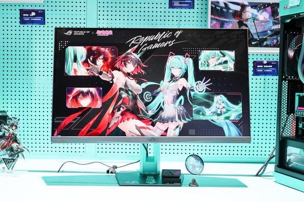 ROG 绝神 RO姬x初音未来版电竞显示器与双模新品BW2025首秀