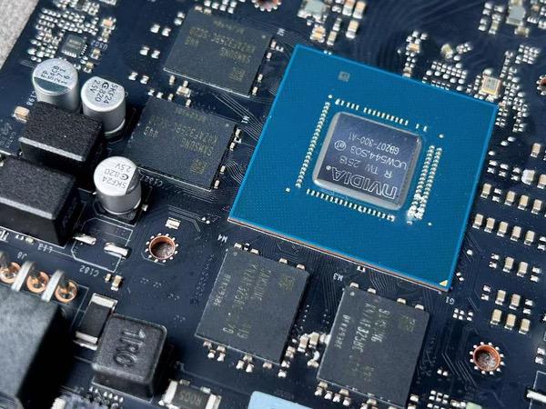 影驰RTX 5050圣刃OC评测：1080P入门战神