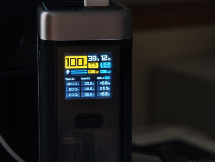 荣耀手表 5 Ultra评测：有“钛”度的高端健康表