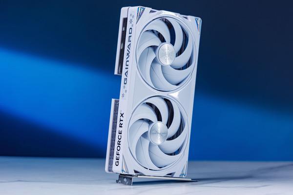 《荒野大镖客：救赎》耕升RTX 5060踏雪OC重温经典