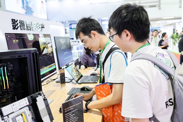 超高清创作，才华绽放：华硕ProArt携全链路显示矩阵登陆BIRTV2025