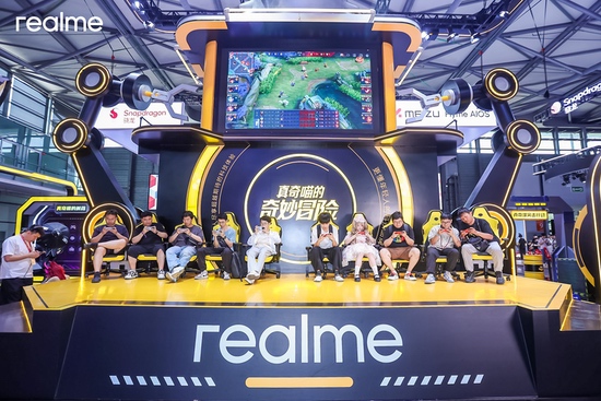真我玩转2025 ChinaJoy：真奇喵的奇妙冒险，开启潮玩新次元