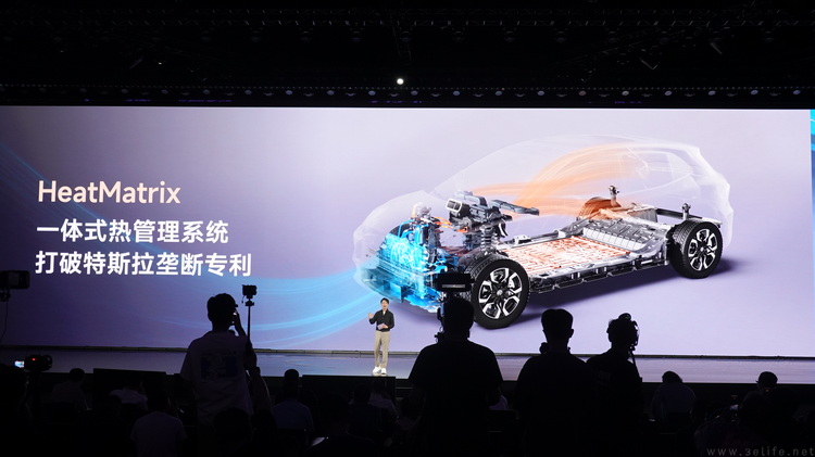 上汽+OPPO,造出了可能最尊重用户的新能源小车