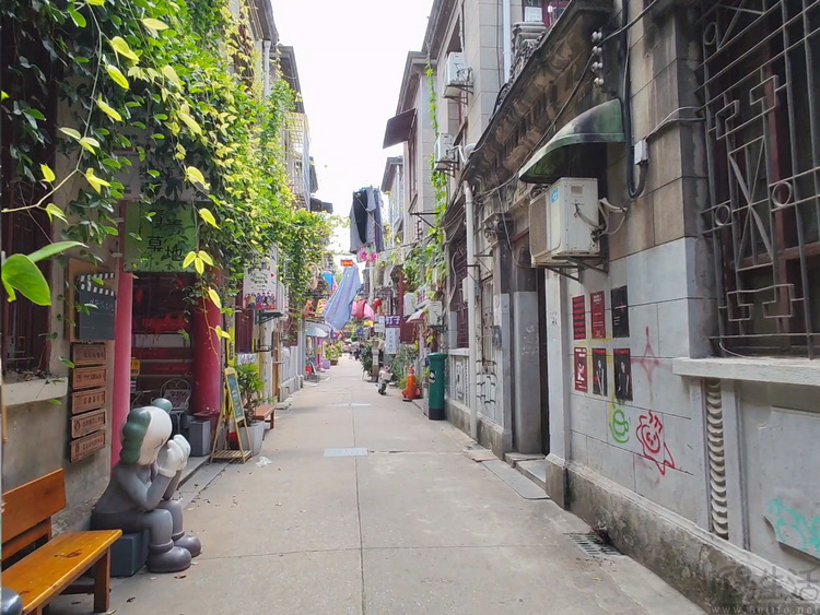 小米AI眼镜评测：比起VLOG，融合与AI才是重点