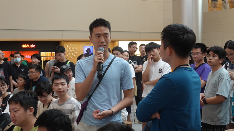 在苹果这学了一堂古典音乐课之后，我们悟了