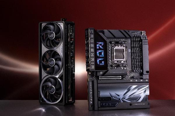 华硕ROG X870E HERO BTF背置主板震撼科隆游戏展