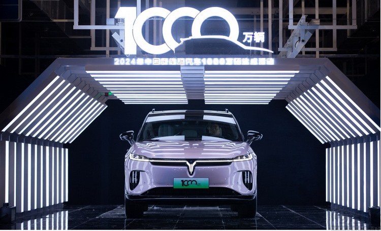 岚图即将港股上市，已然成为新能源车“国家队”先锋