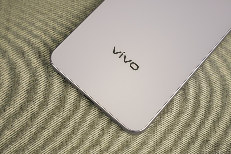 vivo Y500评测：超耐用大电池，入门机新标杆