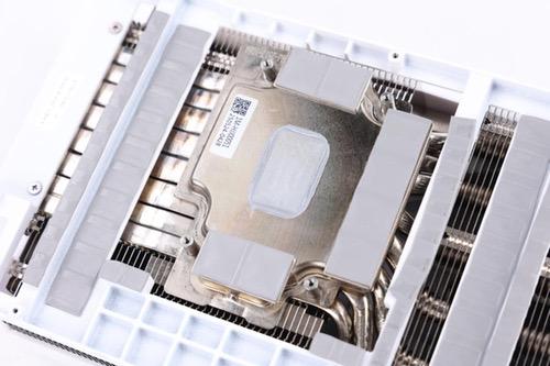 影驰RTX 5080 HOF OC LAB Deluxe-X评测|纯白旗舰，王者归来