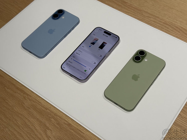 iPhone 17全系抢先上手，还和苹果聊了产品设计