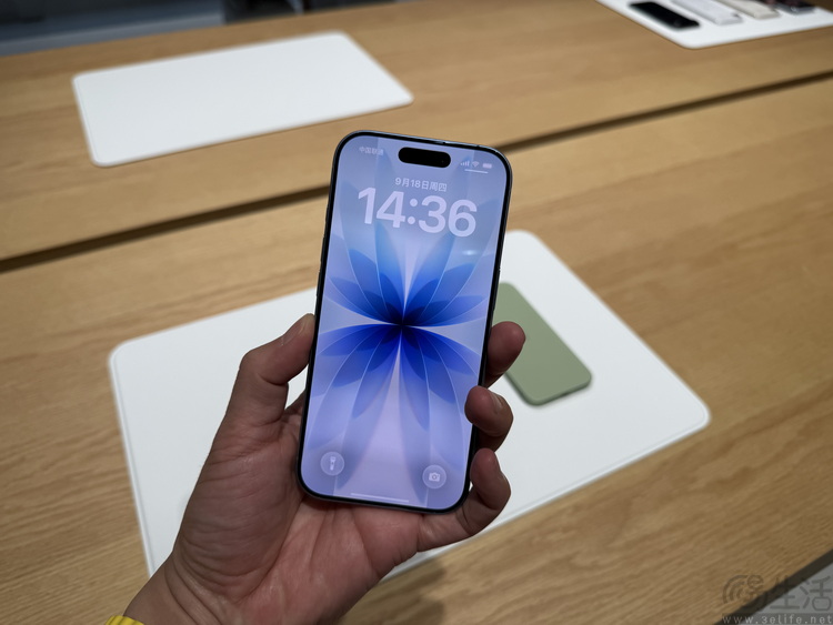 iPhone 17全系抢先上手，还和苹果聊了产品设计
