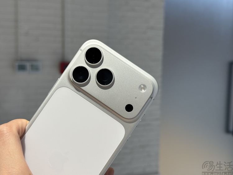 iPhone 17全系抢先上手，还和苹果聊了产品设计