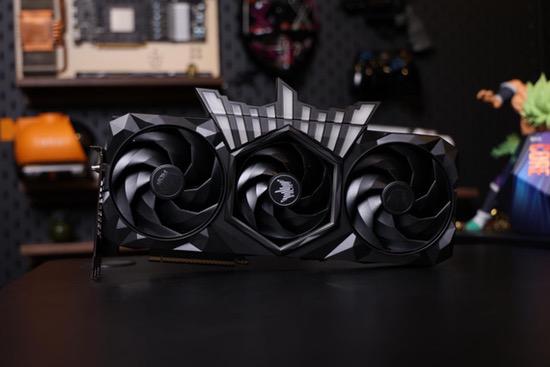 影驰RTX 5070 Ti HOF OC LAB黑魂X评测|纯黑哑光，旗舰性能