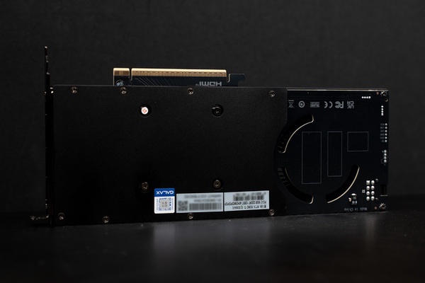 单槽涡轮卡！影驰RTX 5060 Ti无双MAX显卡评测