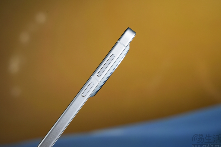 vivo X300系列首测：大小双旗舰，游戏影像都能打