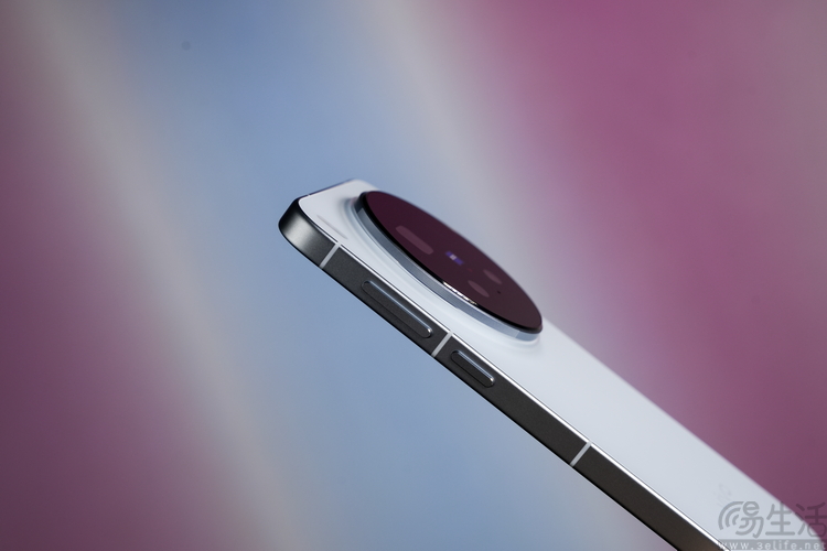 vivo X300系列首测：大小双旗舰，游戏影像都能打